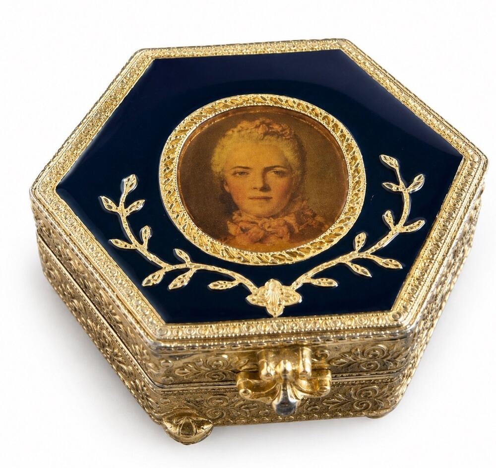 Vtg Estee Lauder 1974 Re Nutriv Royal Enamel Compact Powder Portrait Blue Gold